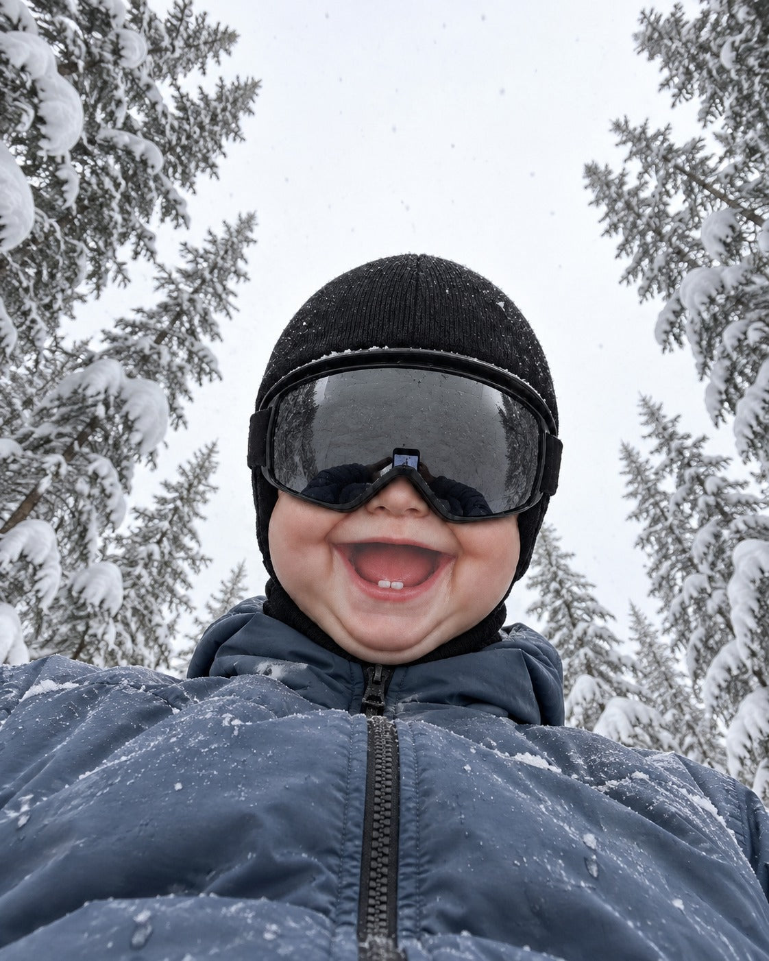 Funny Baby Face Ski Mask – Novelty Balaclava for Skiing, Snowboarding & Winter Gifts